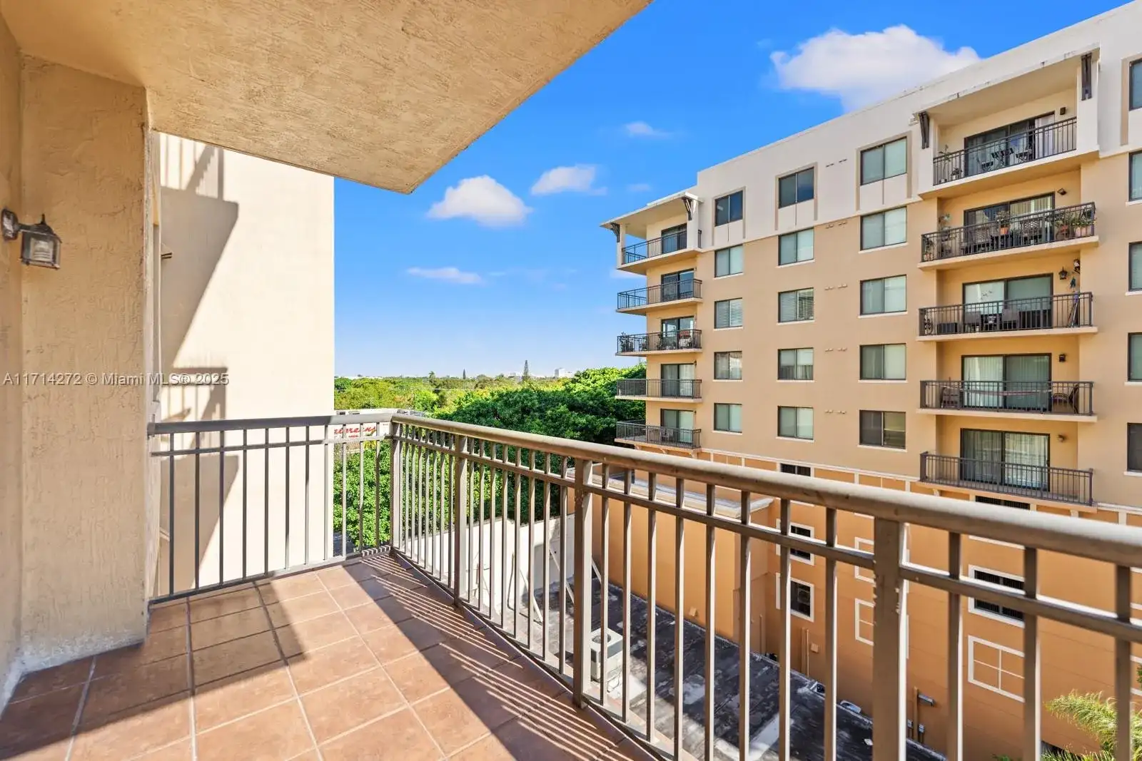 3590 Coral Way # 604, Miami FL 33145 photo 3