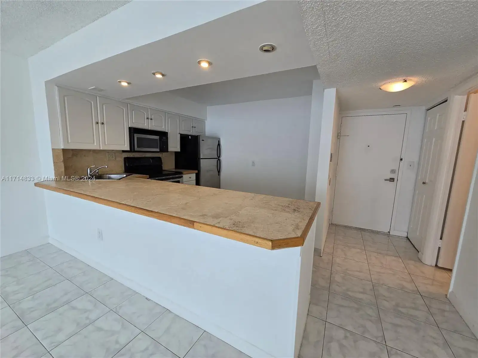 2851 NE 183rd St # 1010E, Aventura FL 33160 photo 3