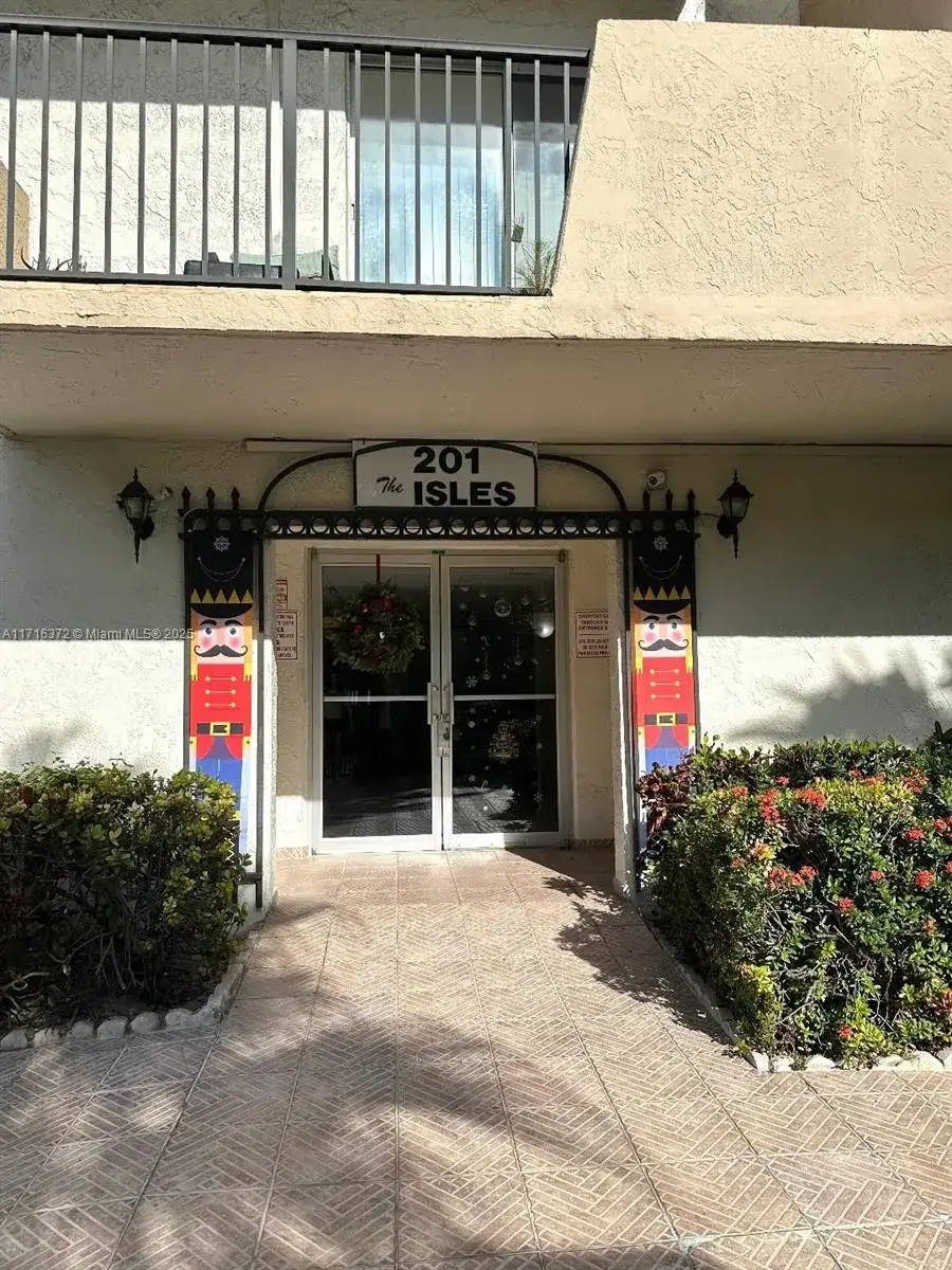 201 180th Dr # 209, Sunny Isles Beach FL 33160 photo 2