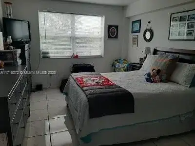 201 180th Dr # 209, Sunny Isles Beach FL 33160 photo 4