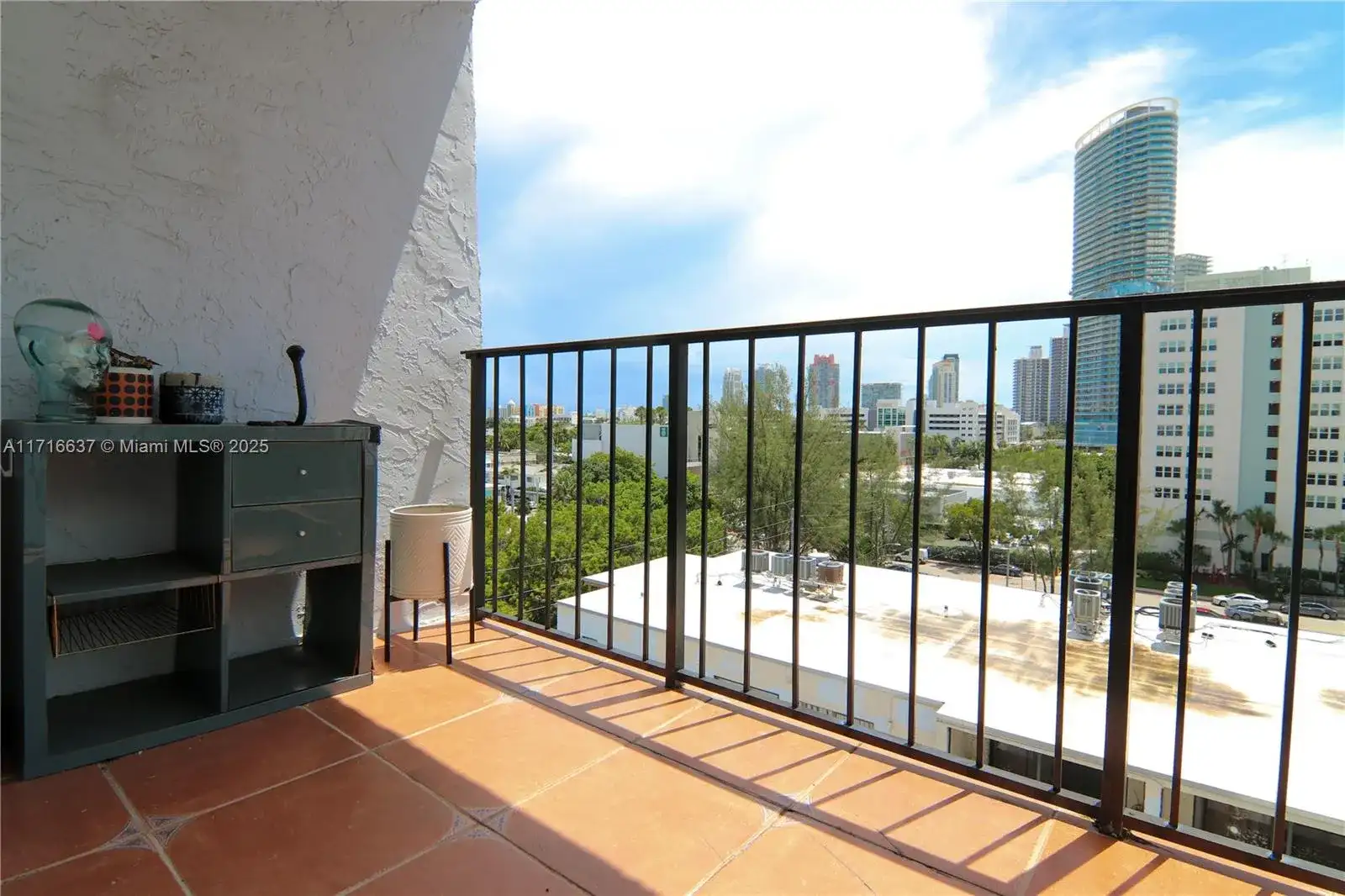 899 West Ave # 8D, Miami Beach FL 33139 photo 3