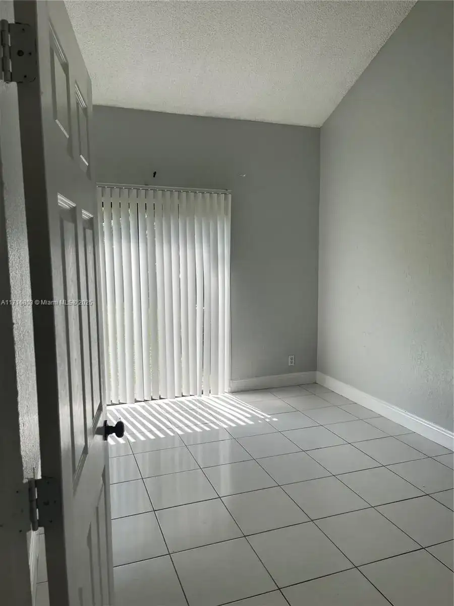 2437 NW 55TH TER # 2437, Lauderhill FL 33313 photo 2