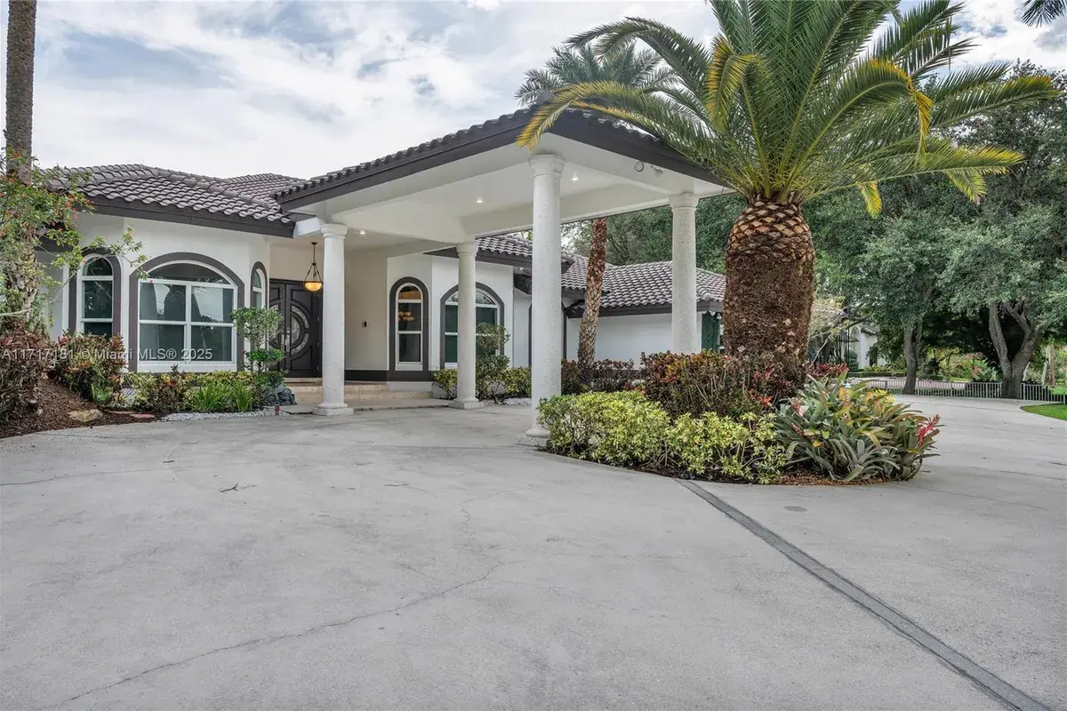13431 Old Sheridan St, Southwest Ranches FL 33330