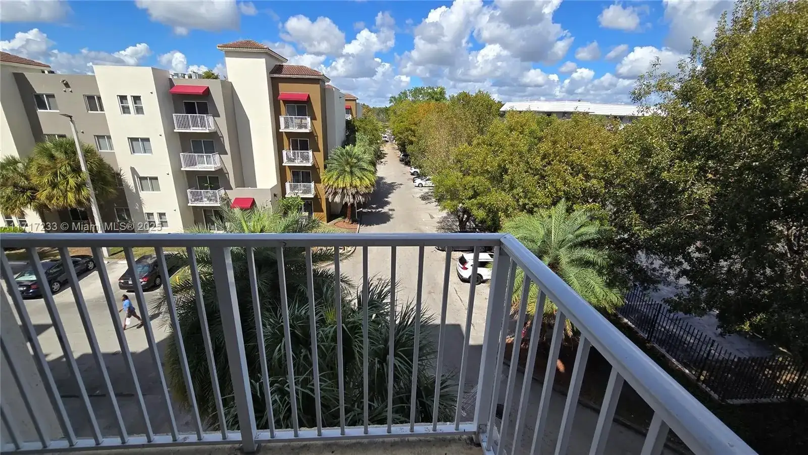 11060 SW 196th St # 407, Cutler Bay FL 33157 photo 3