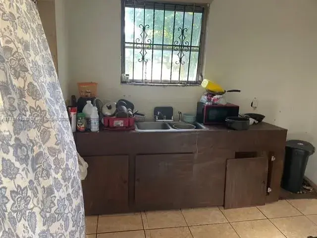 53 NE 50th Ter, Miami FL 33137