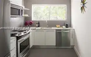1816 Meridian Ave # 4, Miami Beach FL 33139 photo 3