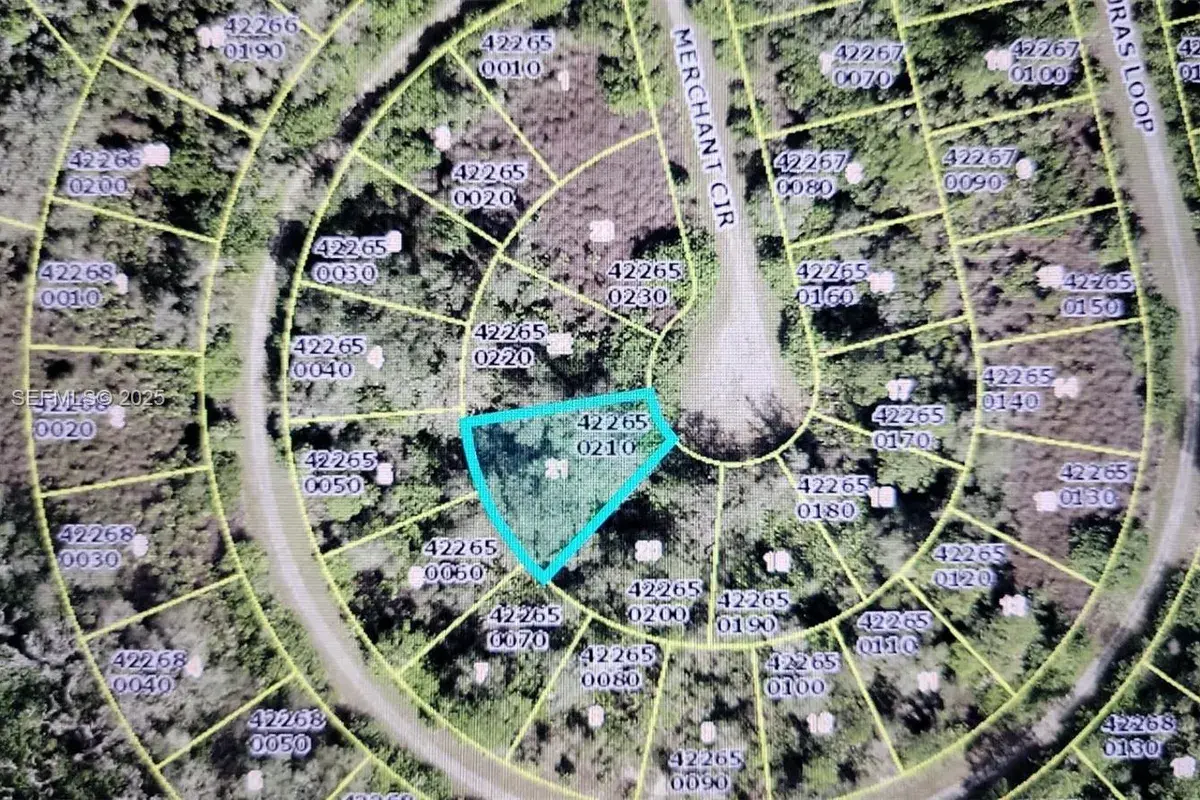 1825 Merchant Cir, Lehigh Acres FL 33972