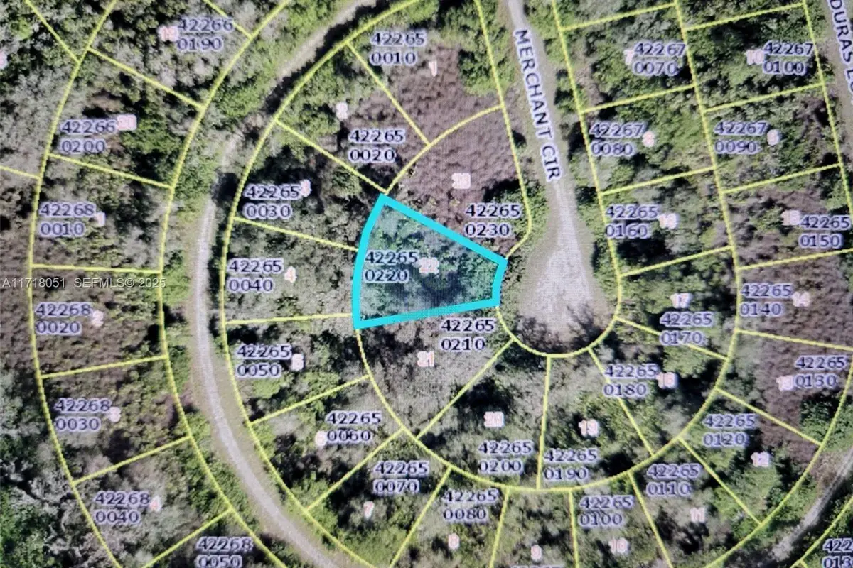 1827 Merchant Cir, Lehigh Acres FL 33972