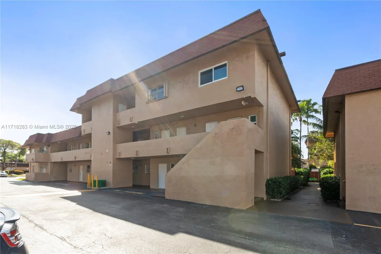 9956 SW 88th St # 1, Miami FL 33176