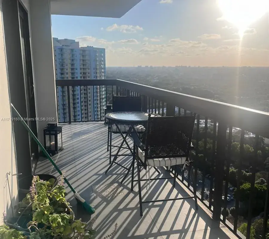 2333 Brickell Ave # 2616, Miami FL 33129