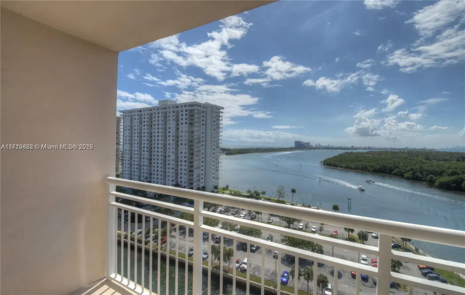 400 Kings Point Dr # 1003, Sunny Isles Beach FL 33160 photo 4