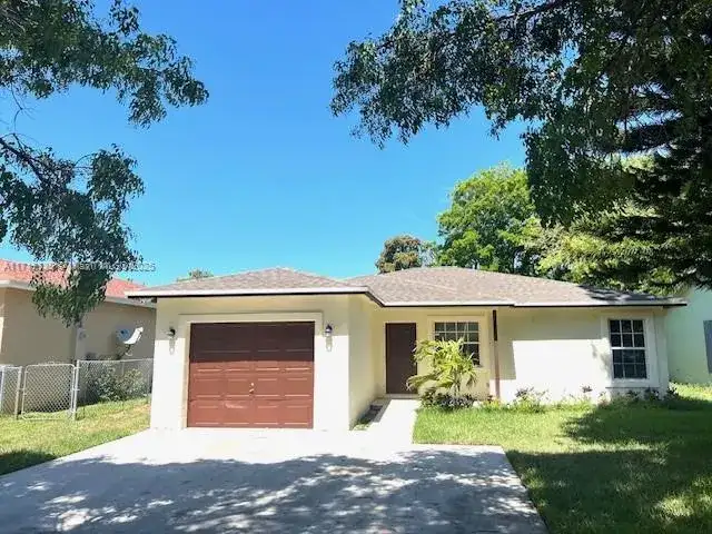 1574 NW 7th Ln, Pompano Beach FL 33060 photo 3