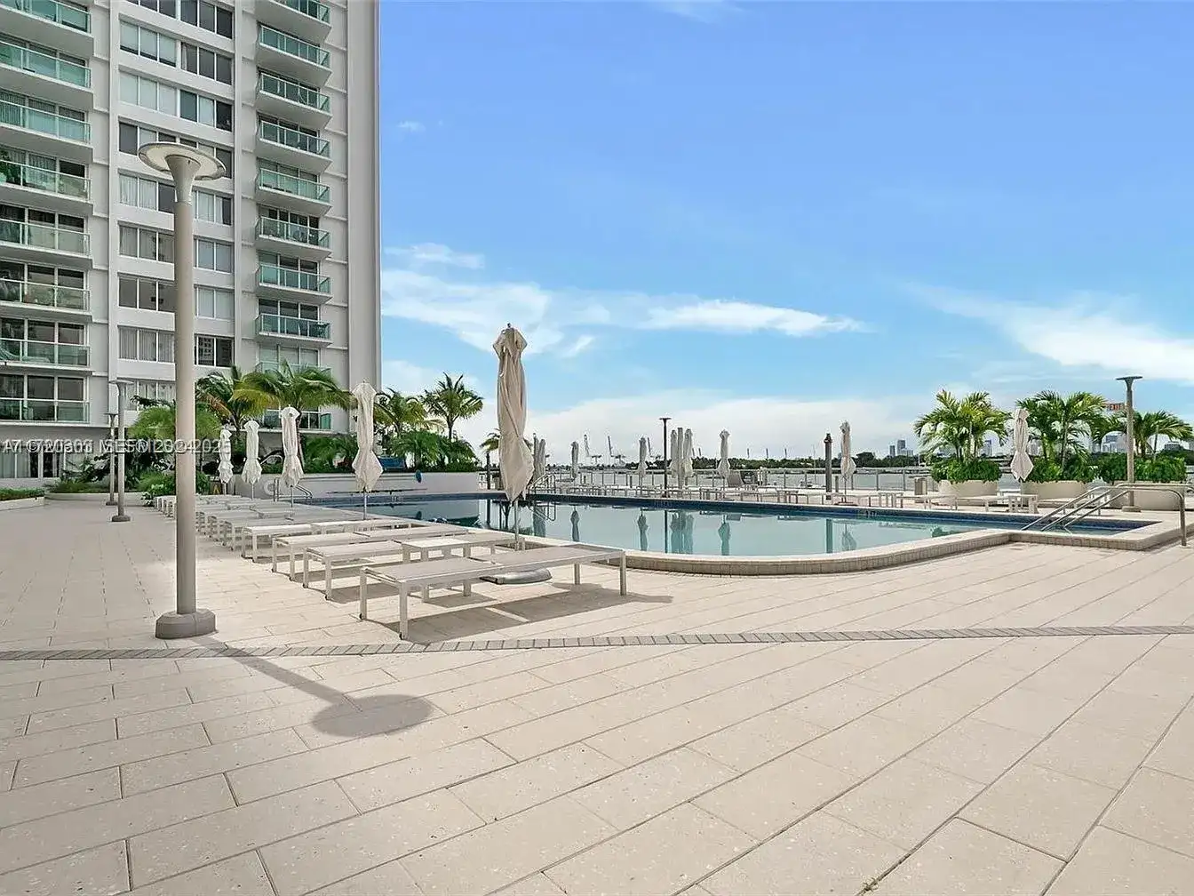 1000 West Ave, Miami Beach FL 33139 photo 2