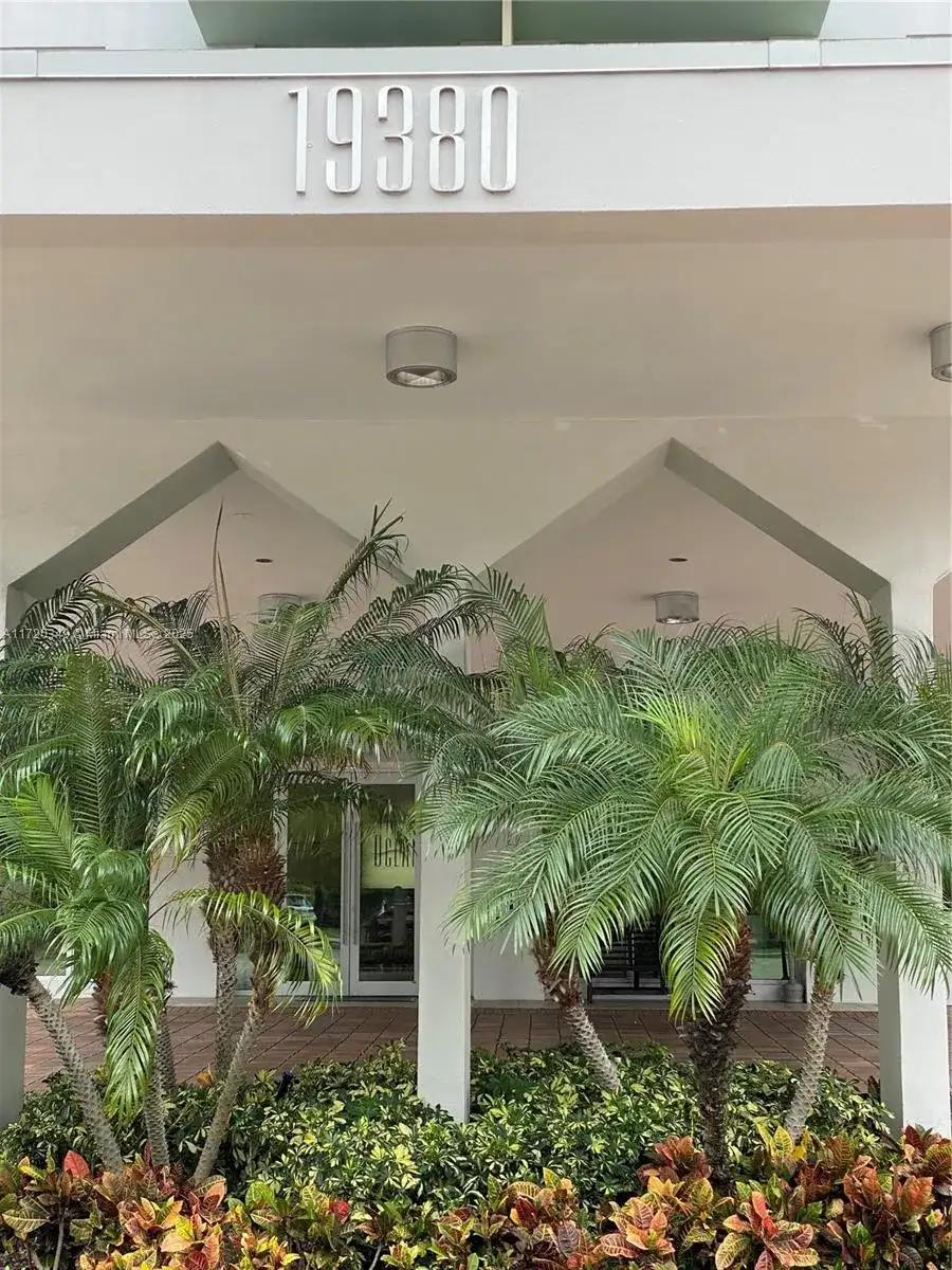19380 Collins Ave # 326, Sunny Isles Beach FL 33160 photo 3