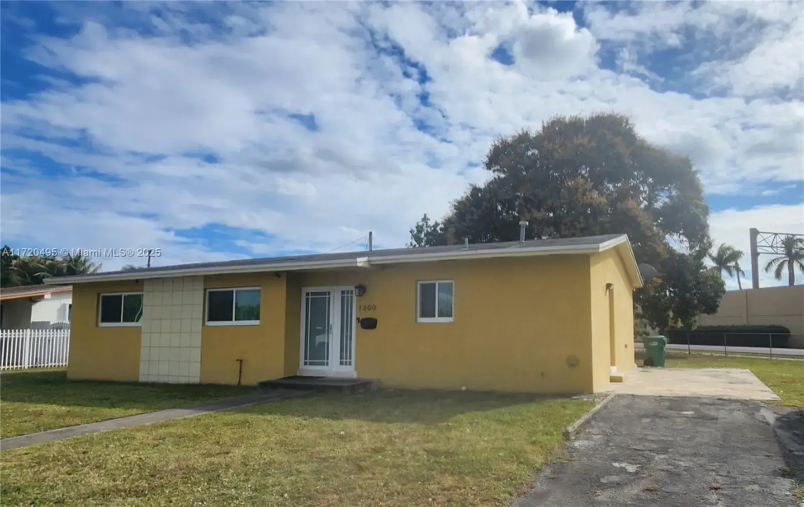 1200 NW 183rd St, Miami Gardens FL 33169