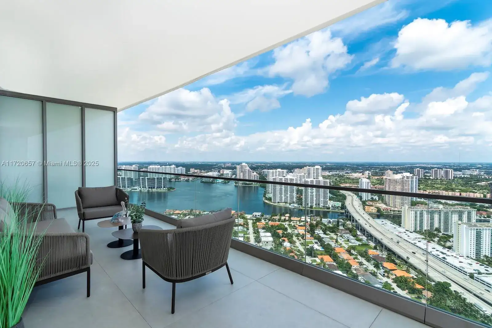 18975 Collins Ave # 4102, Sunny Isles Beach FL 33160 photo 5