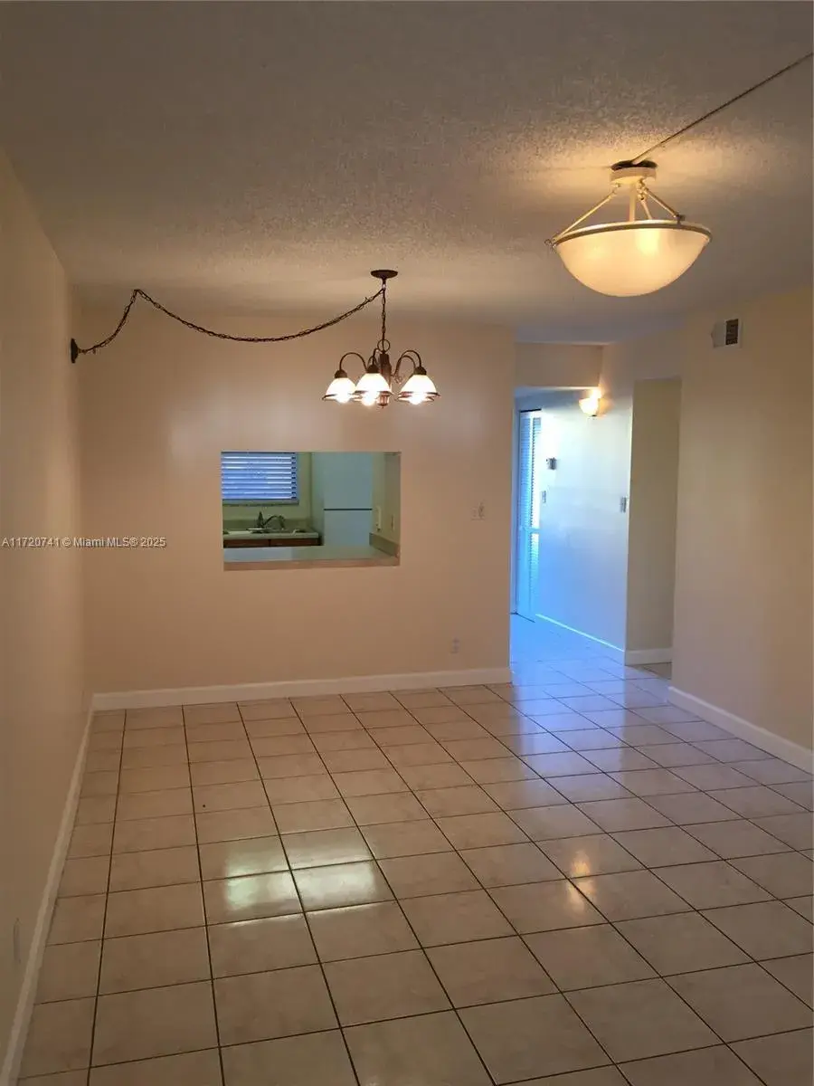 11477 NW 39th Ct # 1, Coral Springs FL 33065