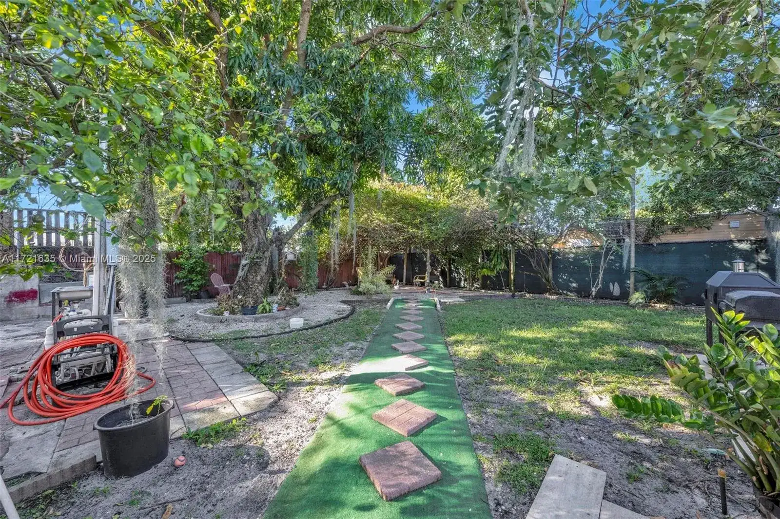 462 E 39th St, Hialeah FL 33013 photo 4