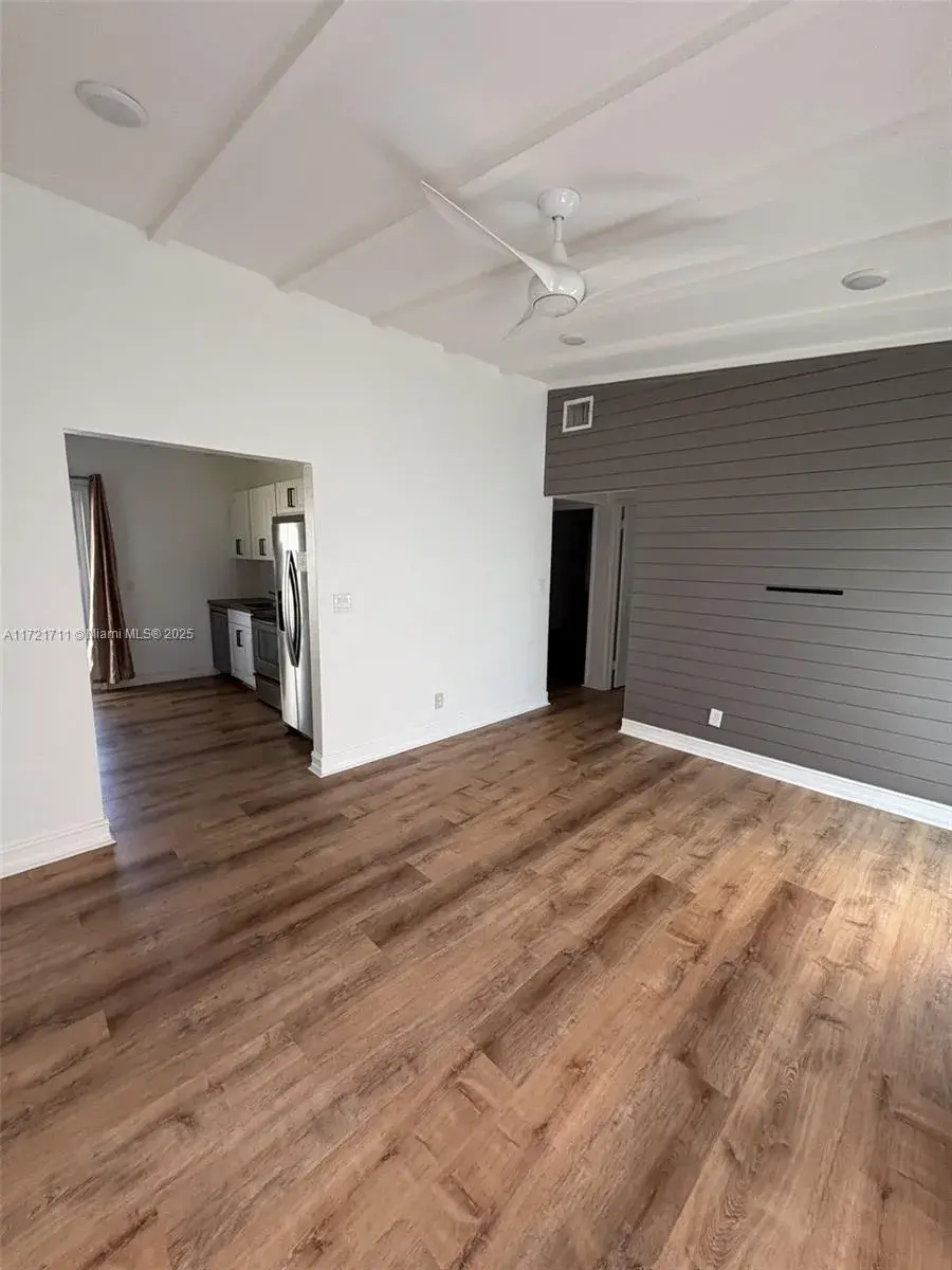 6411 SW 62nd Ct, South Miami FL 33143