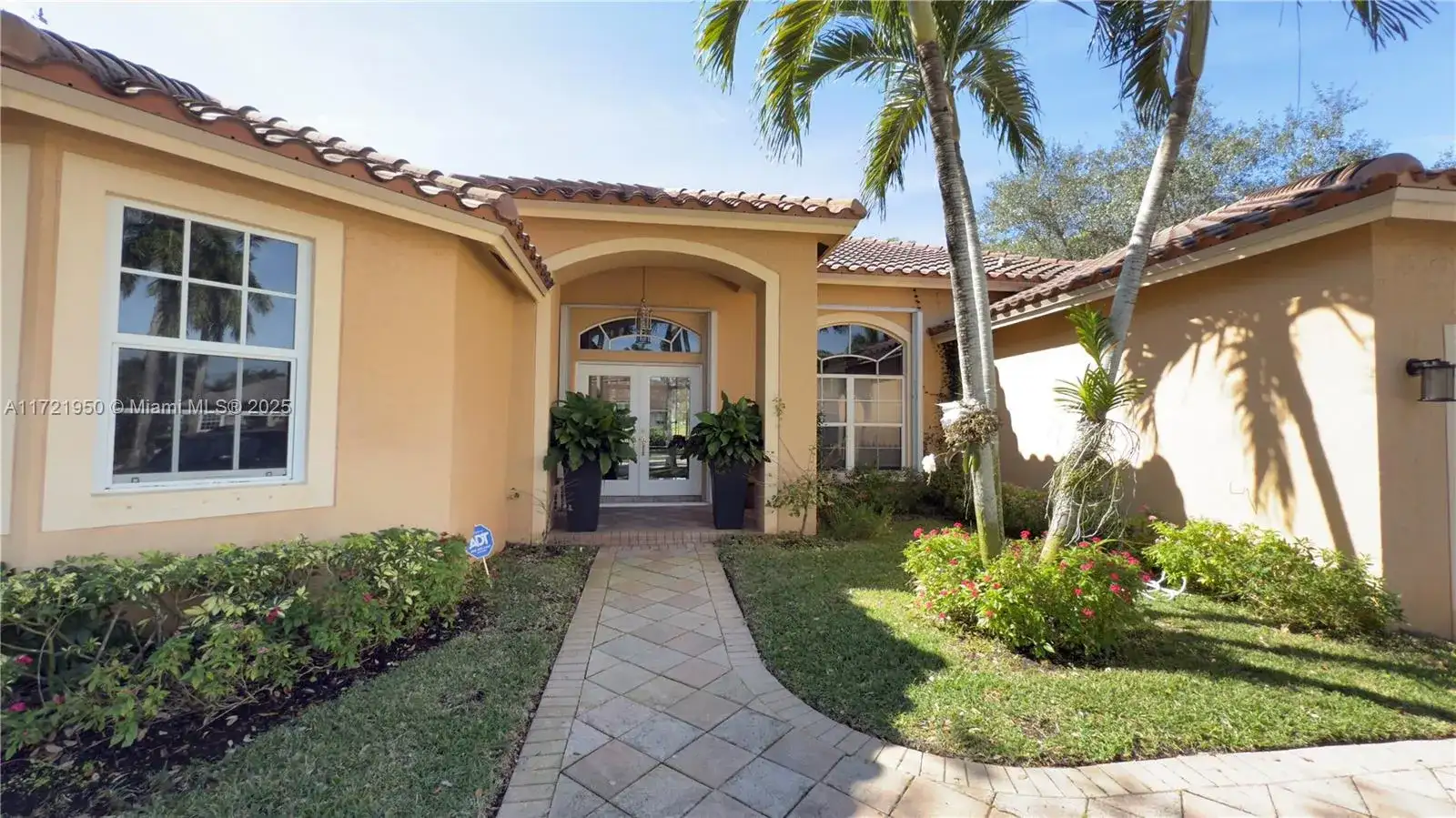 2531 Eagle Run Dr, Weston FL 33327 photo 3