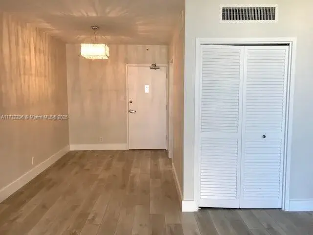 1200 West Ave # 1018, Miami Beach FL 33139