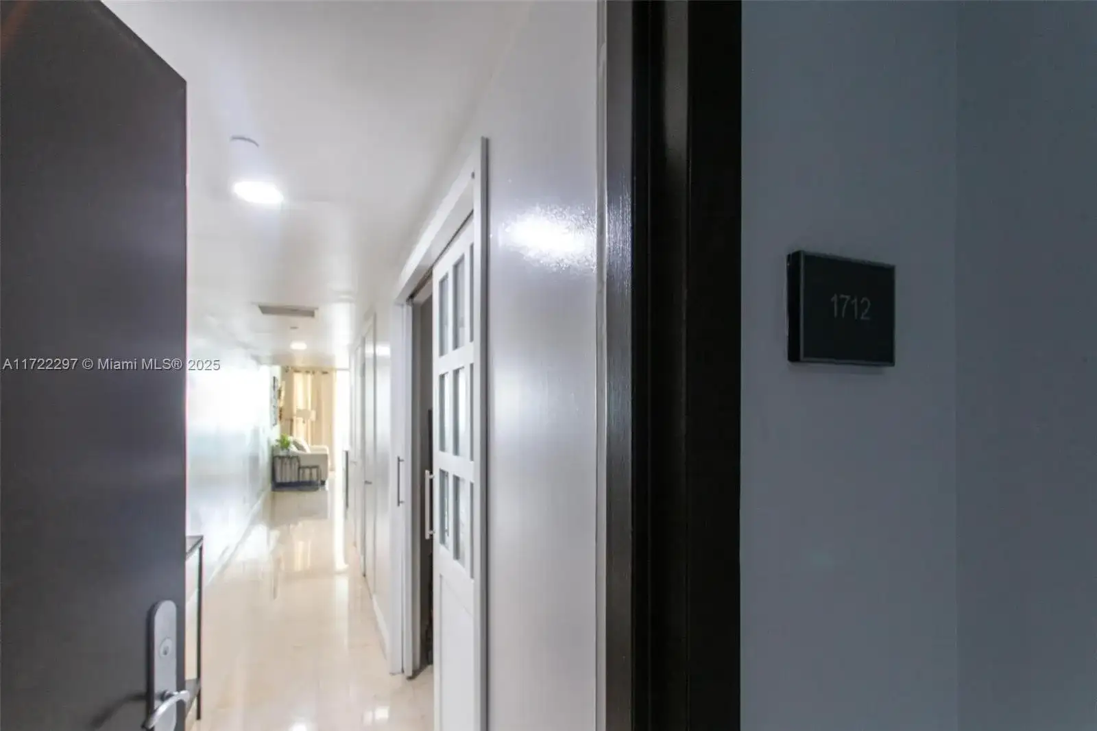 1830 S Ocean Dr # 1712, Hallandale Beach FL 33009 photo 3