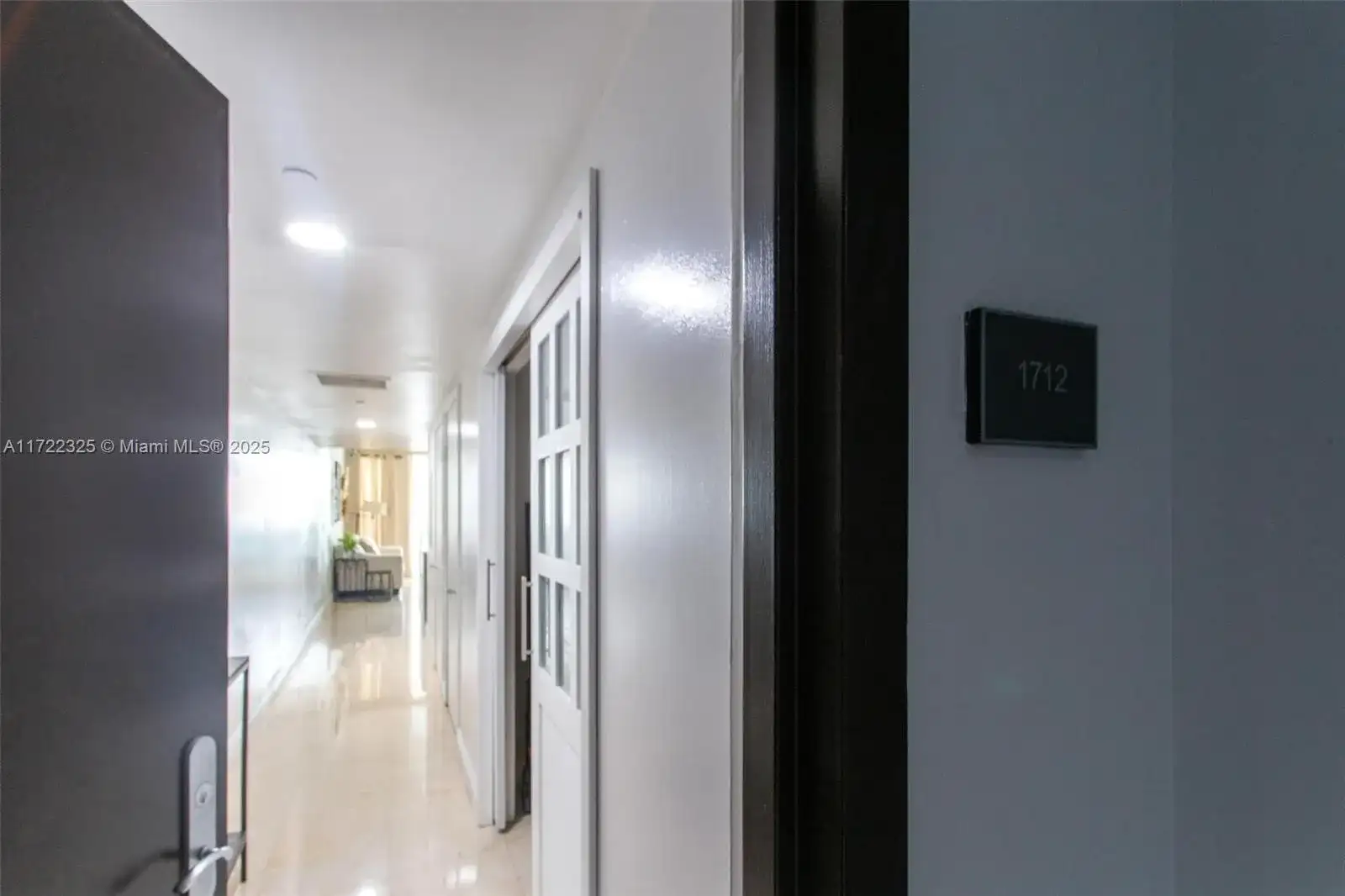 1830 S Ocean Dr # 1712, Hallandale Beach FL 33009 photo 3