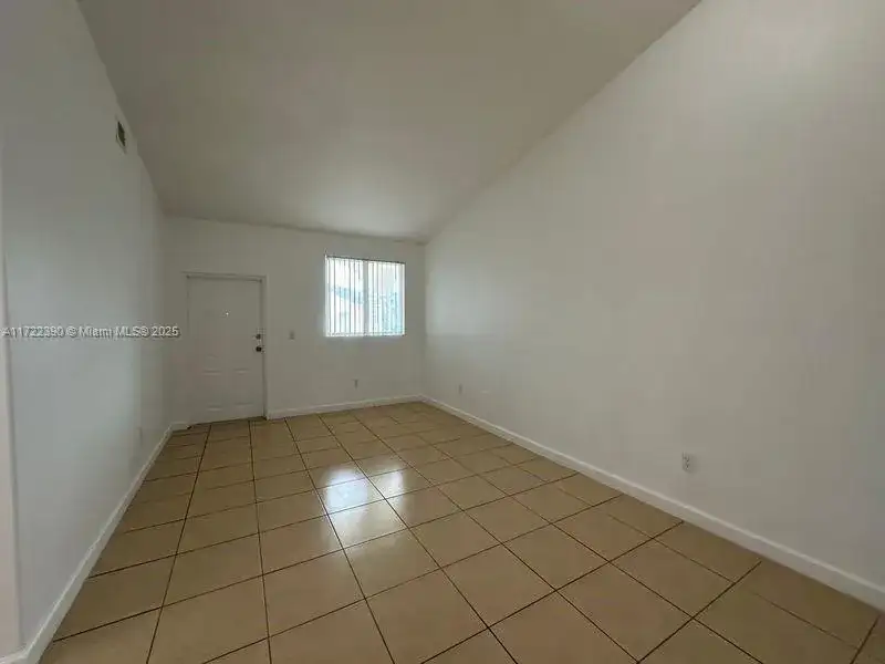 1661 SE 29th Ct # 201, Homestead FL 33035 photo 3