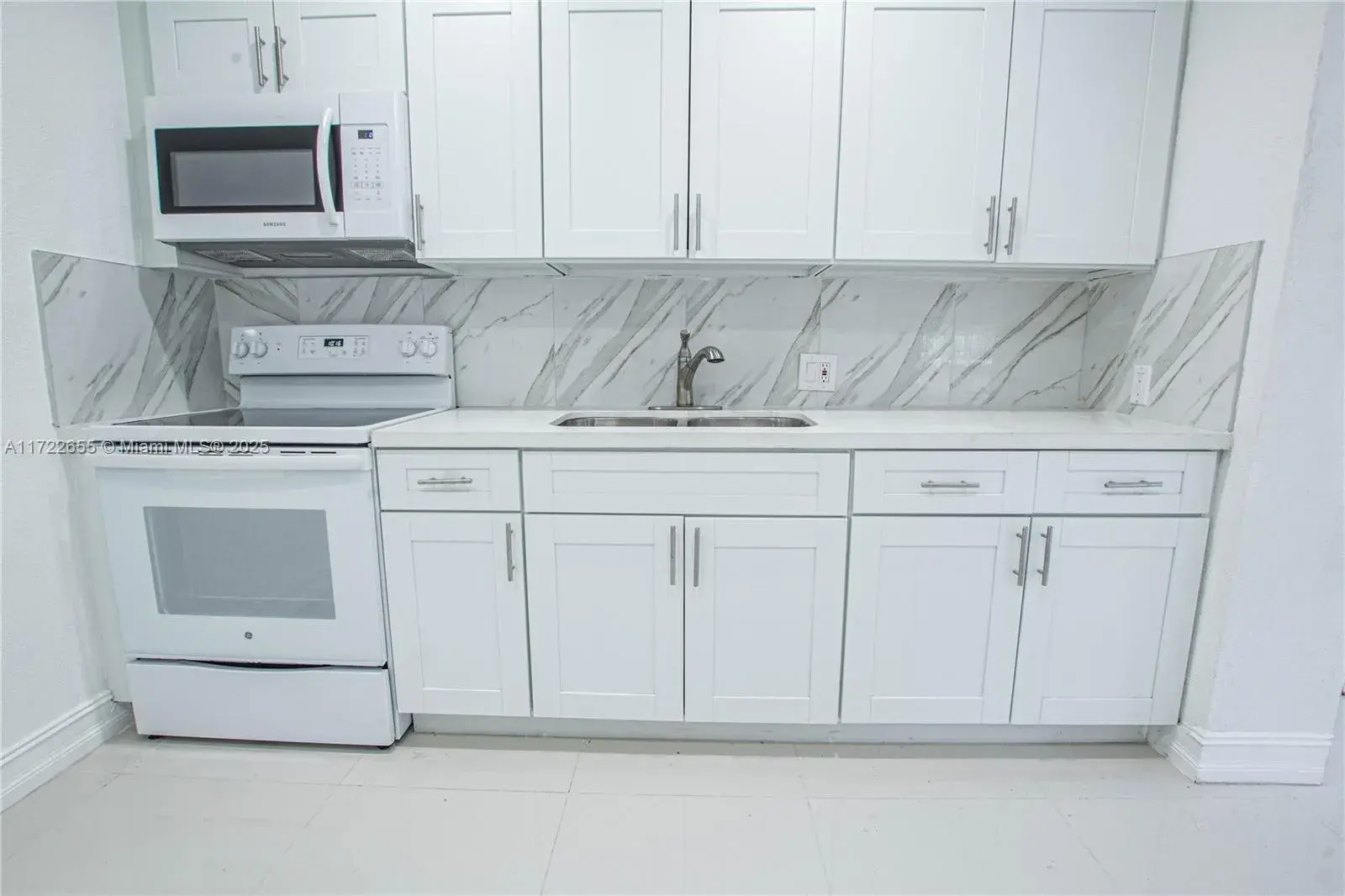 575 NW 49th St, Miami FL 33127
