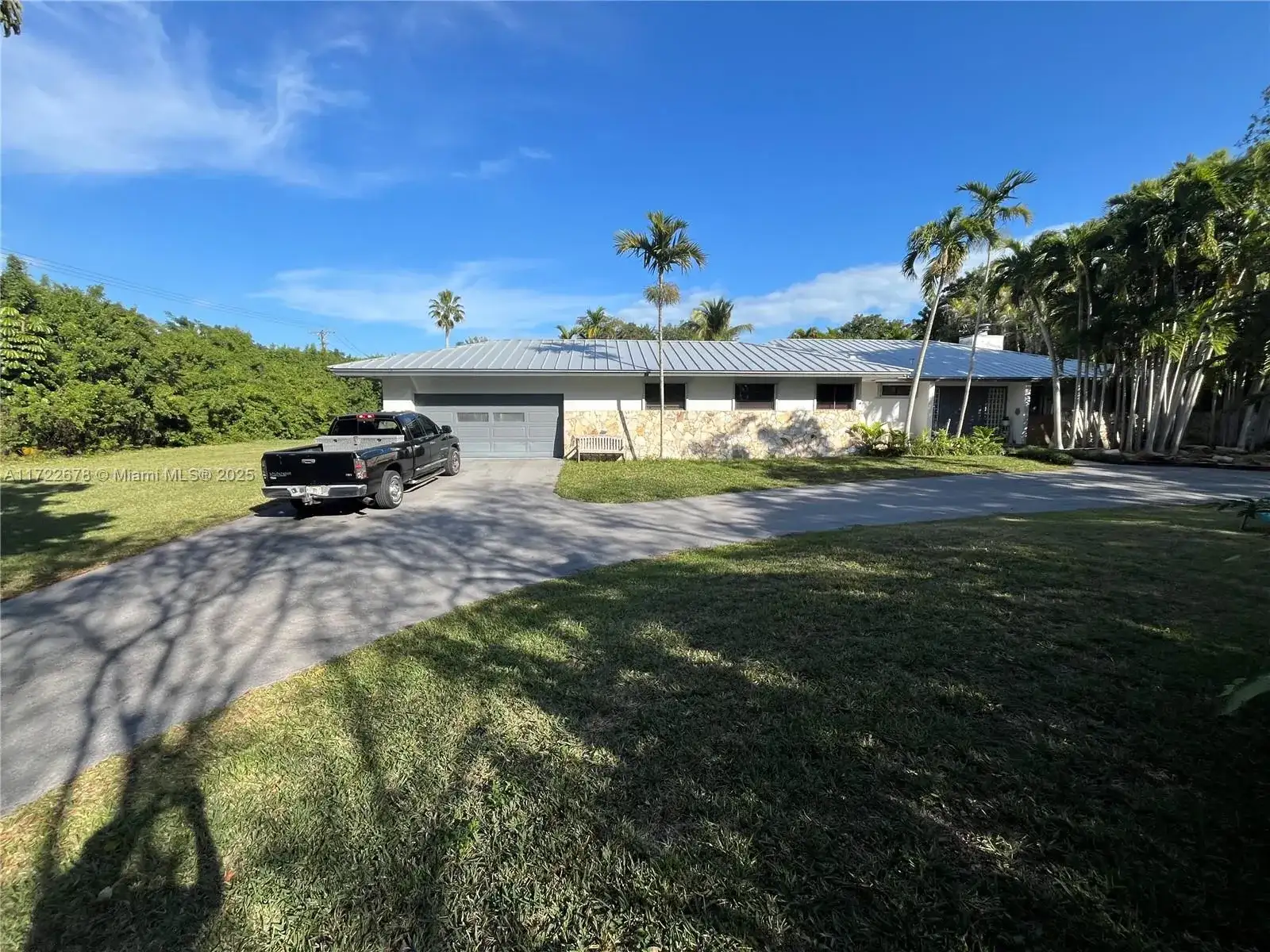 14501 SW 67th Ave, Coral Gables FL 33158 photo 4