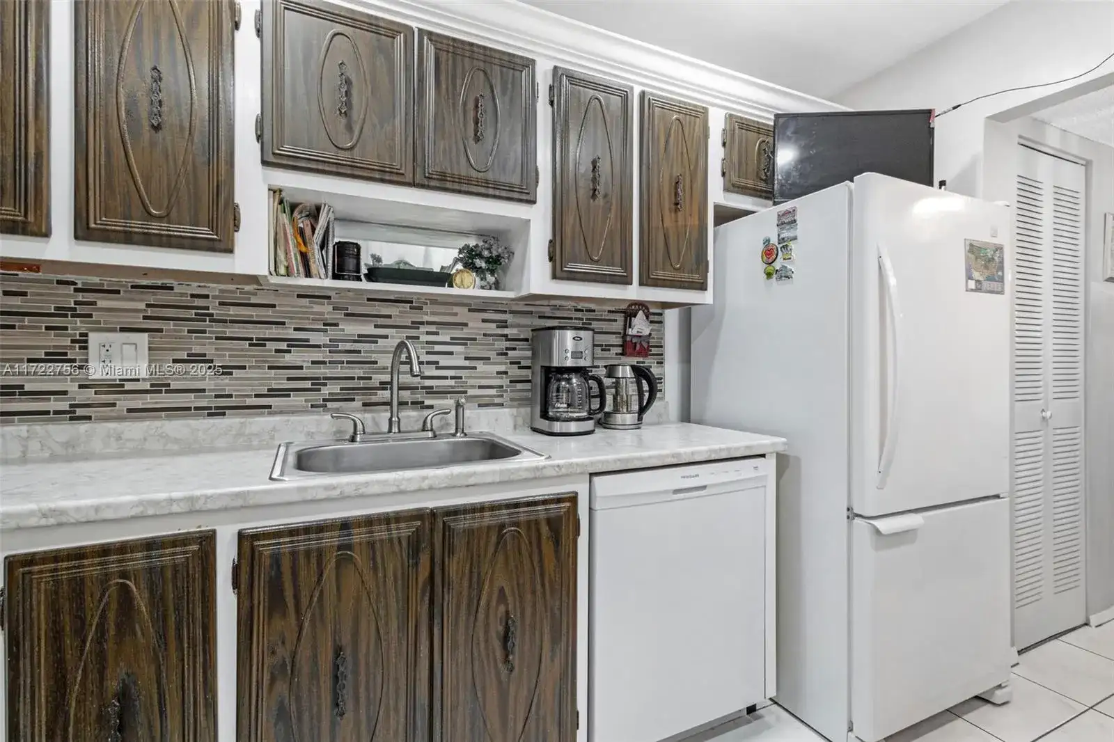 4000 NW 44th Ave # 205, Lauderdale Lakes FL 33319 photo 4