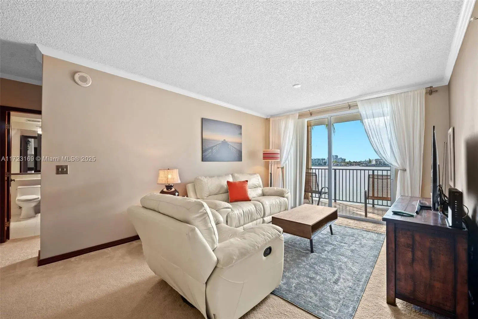 17150 N Bay Rd # 2205, Sunny Isles Beach FL 33160