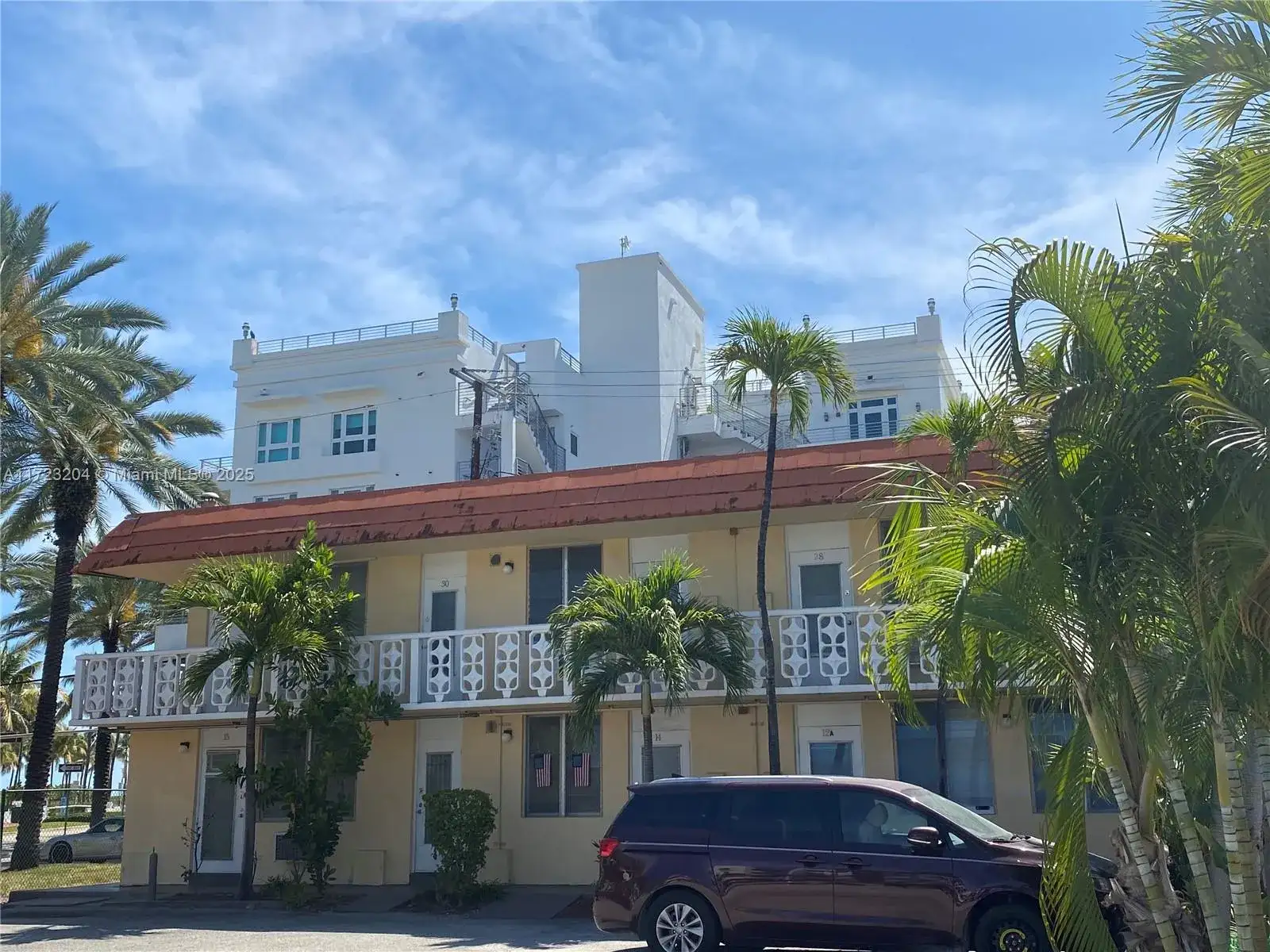 441 Collins Ave # 23, Miami Beach FL 33139 photo 2