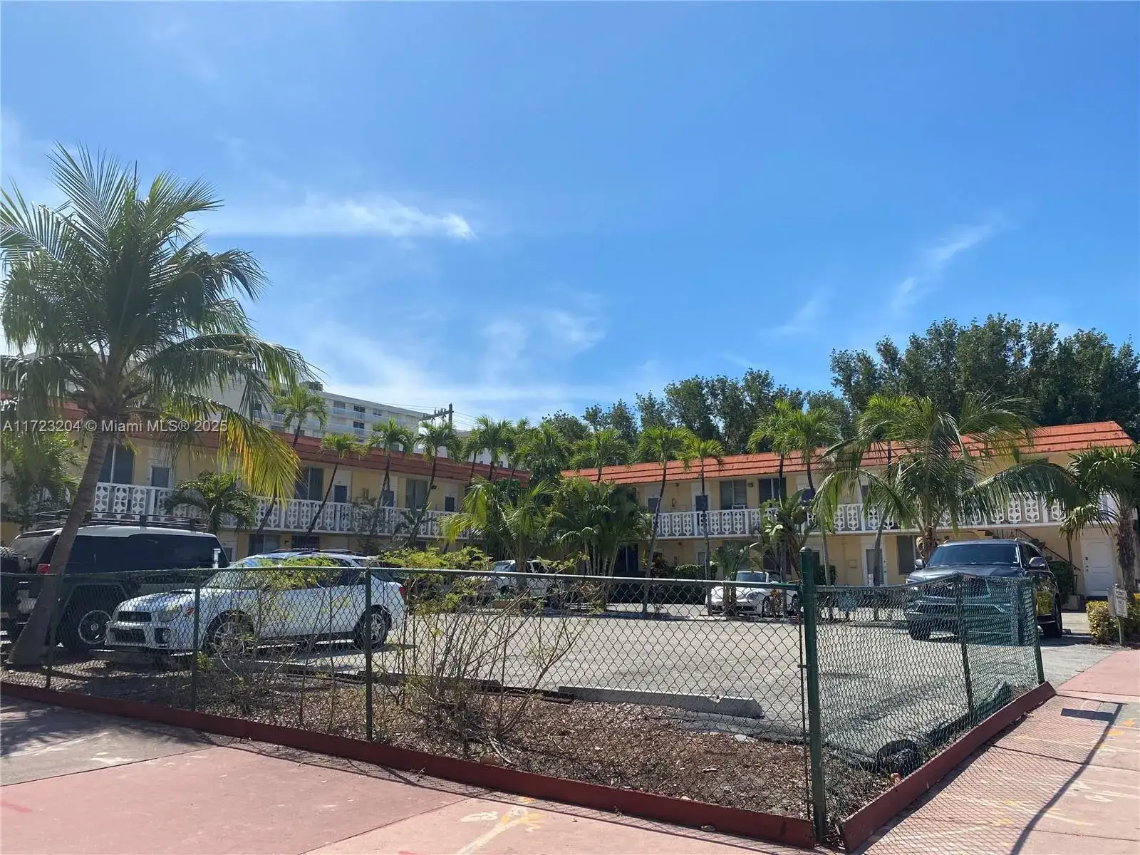 441 Collins Ave # 23, Miami Beach FL 33139 photo 3