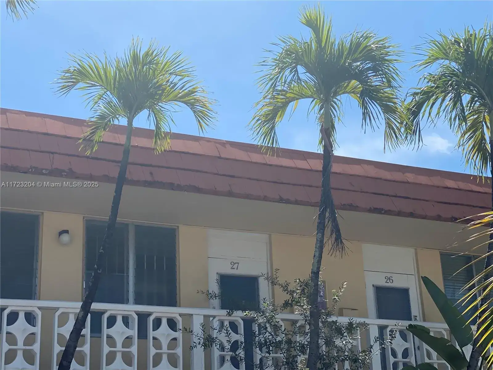 441 Collins Ave # 23, Miami Beach FL 33139 photo 4