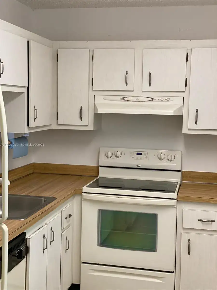 1800 SW 81st Ave # 1407, North Lauderdale FL 33068 photo 2