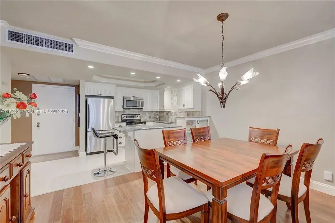 600 Three Islands Blvd # 116, Hallandale Beach FL 33009