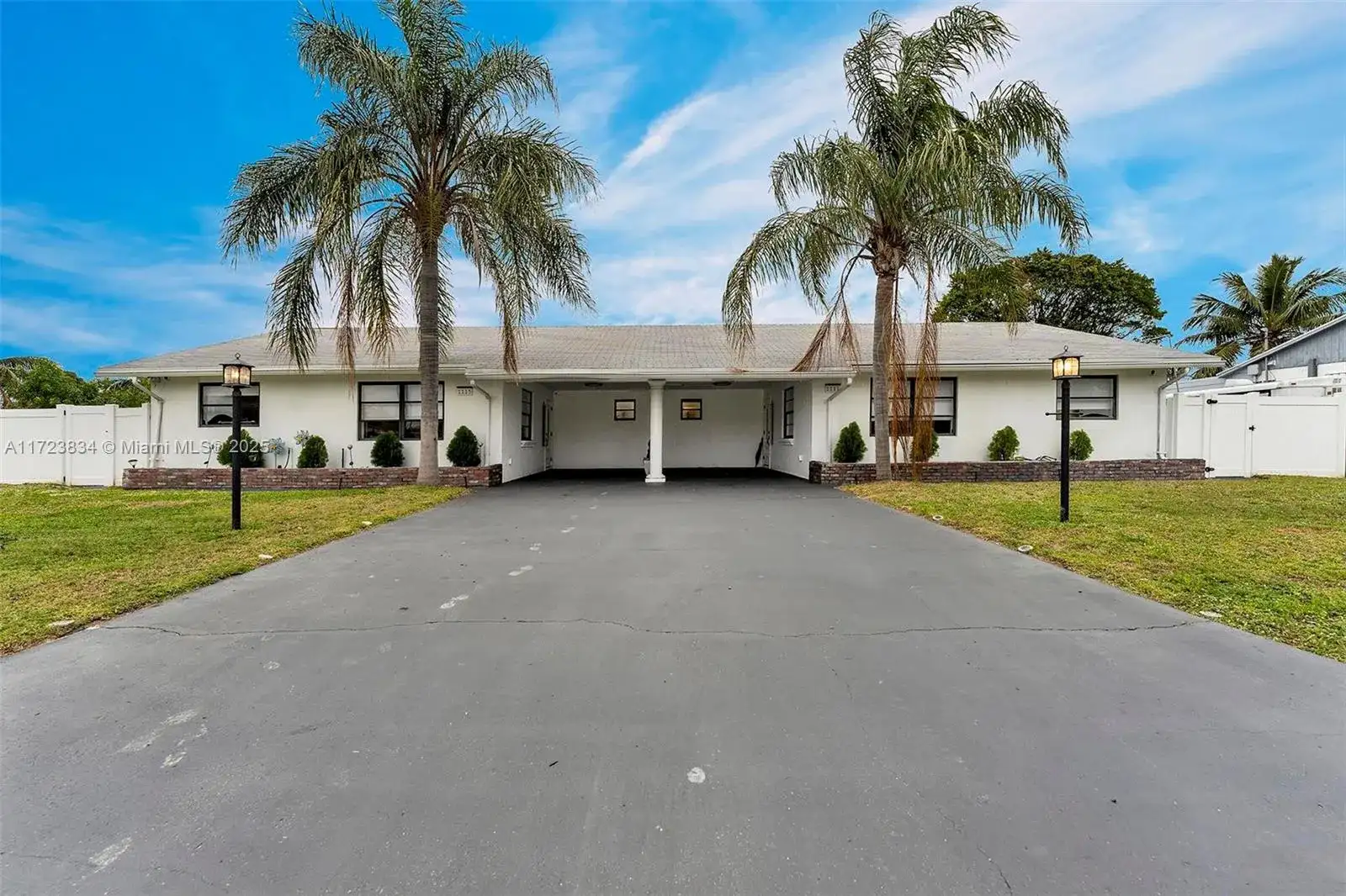 1111 Brown Rd, Lake Worth FL 33462 photo 2