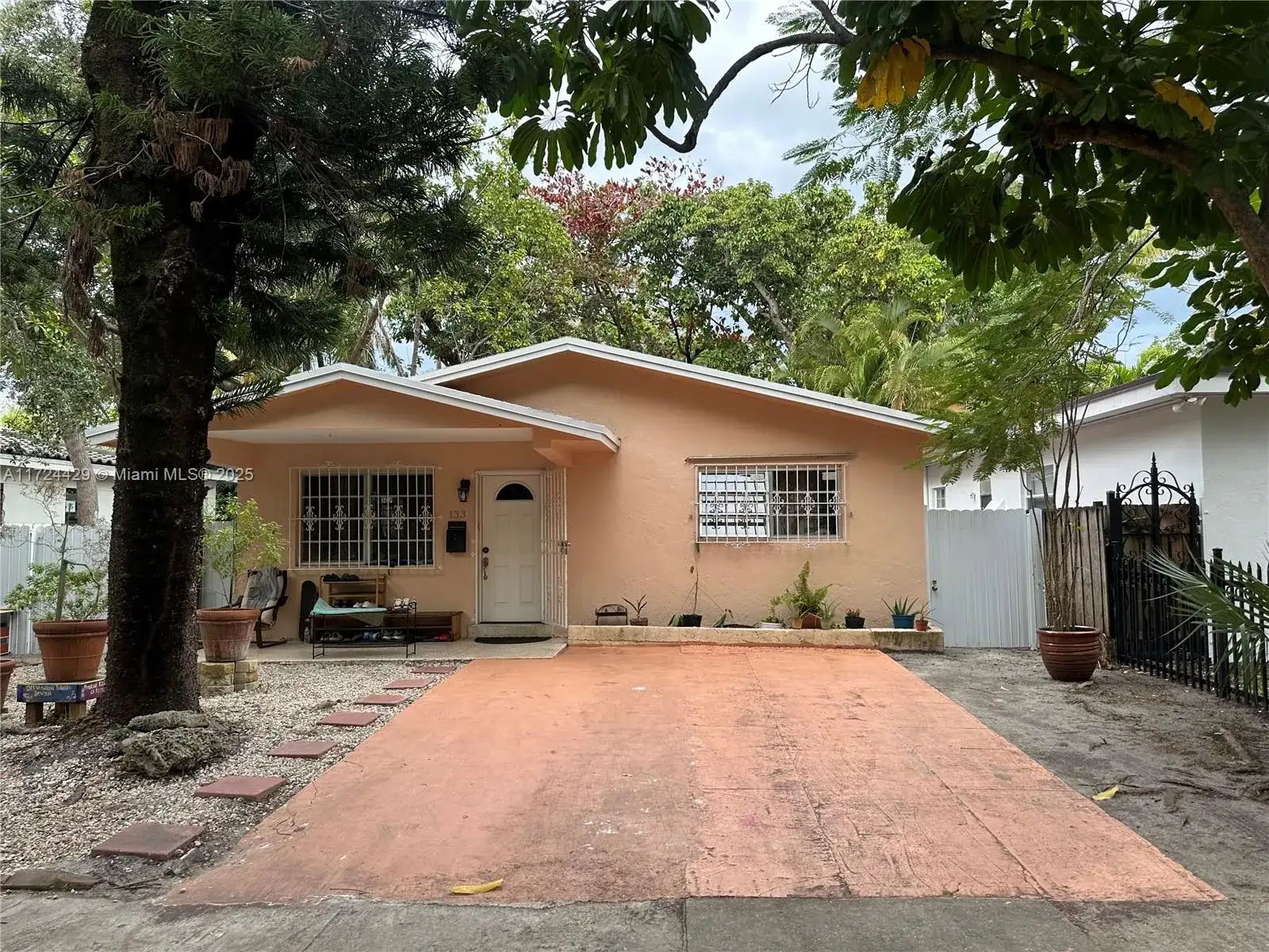 133 NE 48th St, Miami FL 33137 photo 4