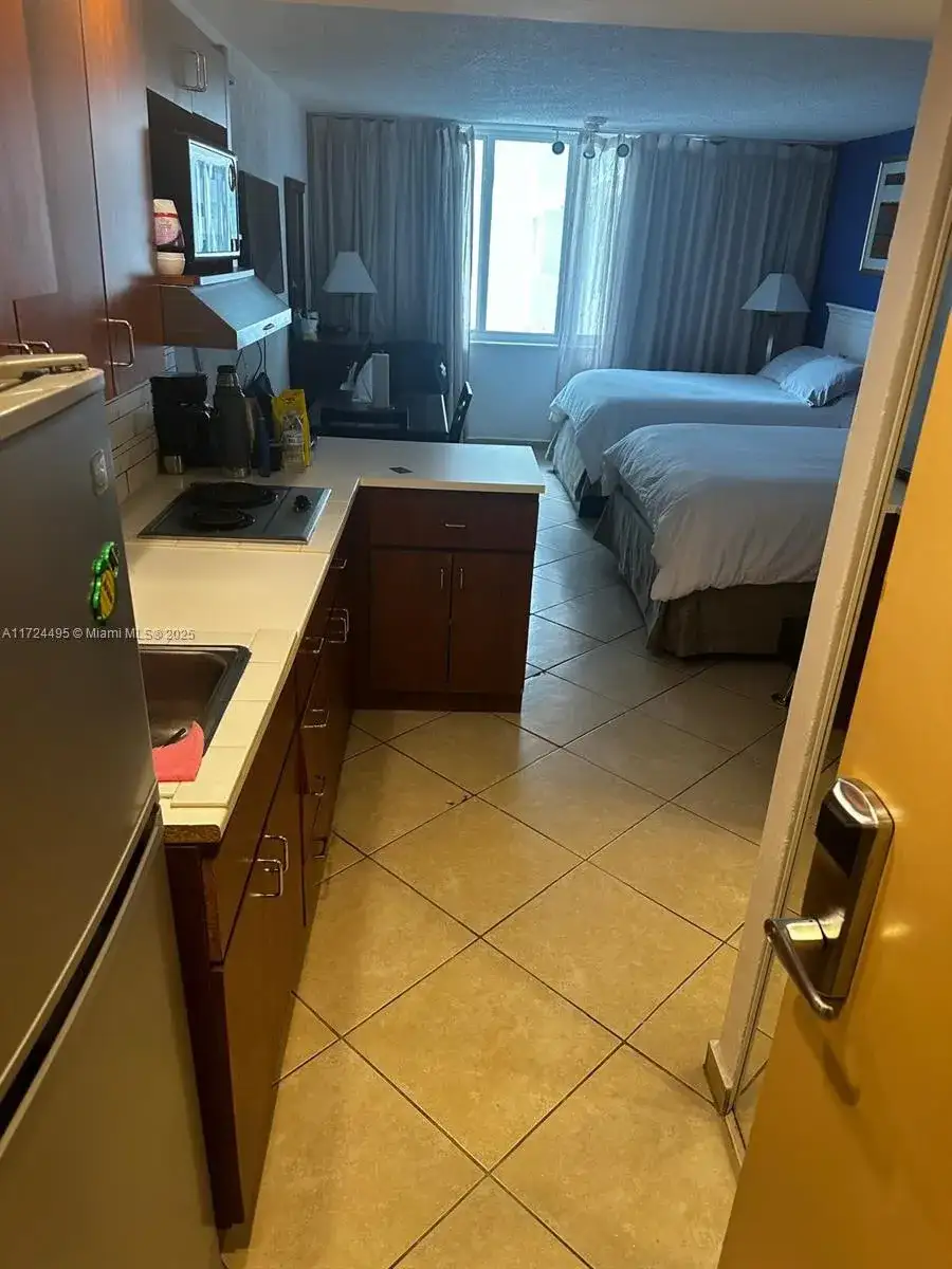 19201 Collins Ave # 701, Sunny Isles Beach FL 33160 photo 2