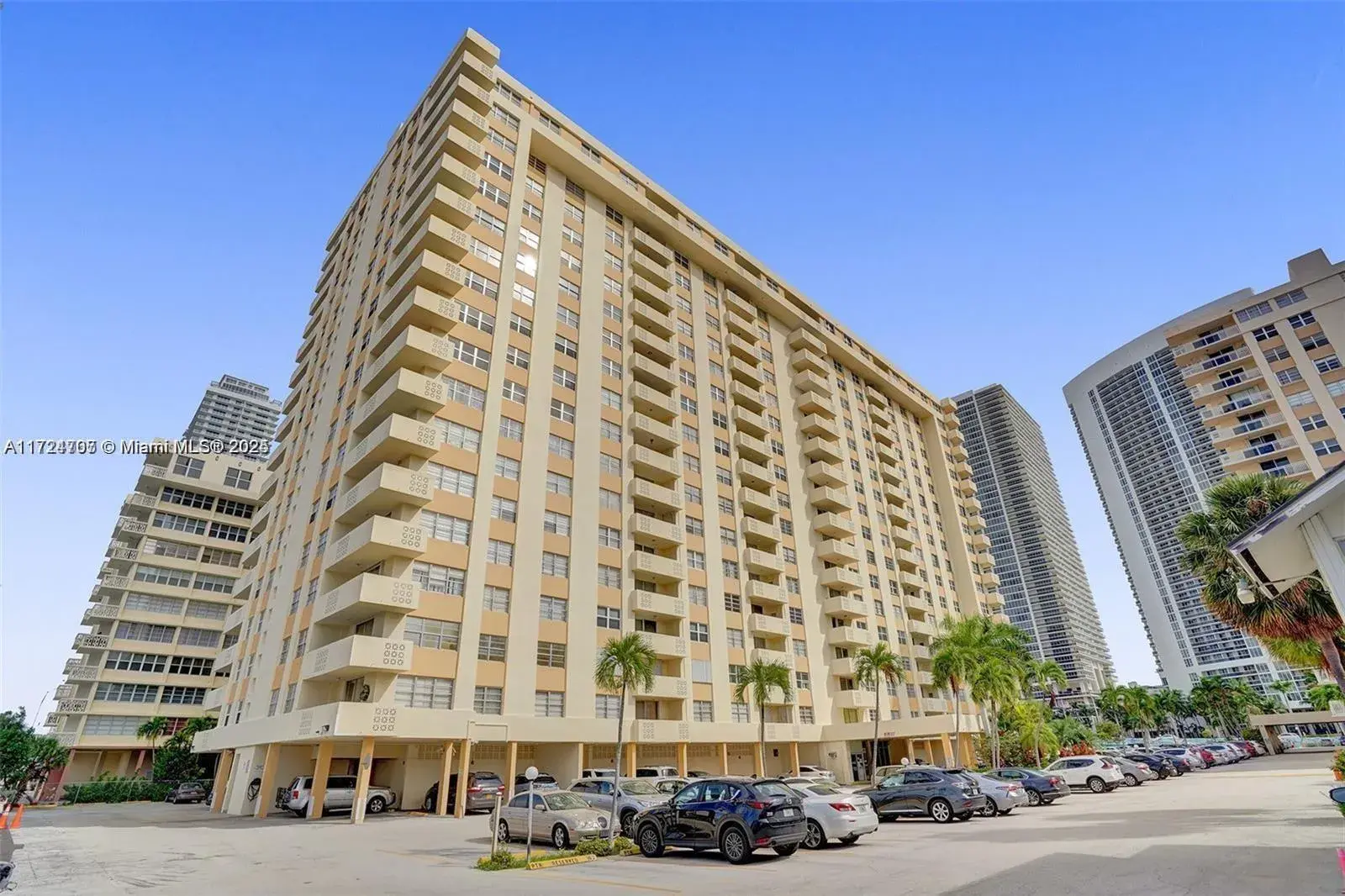 1833 S Ocean Dr # 803, Hallandale Beach FL 33009