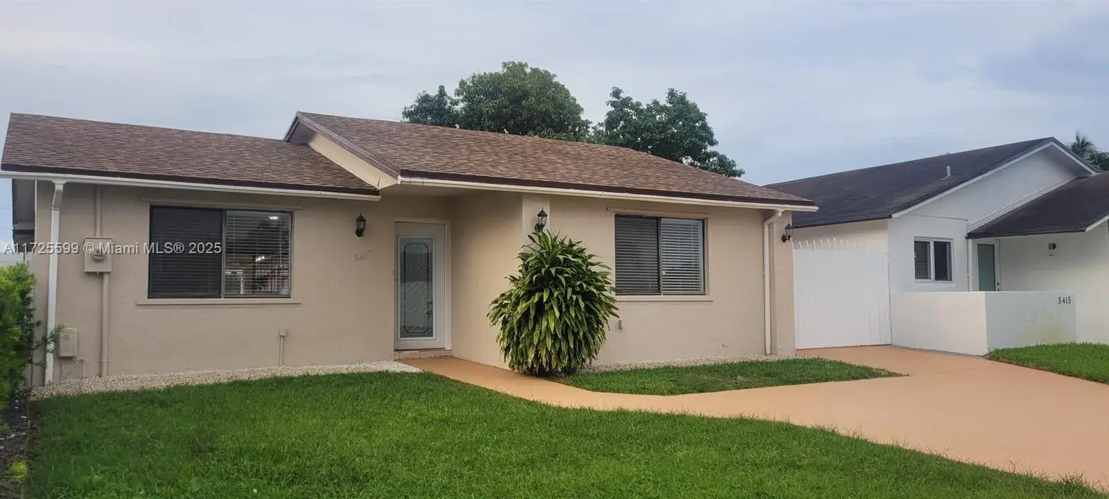 5417 NW 197th Ln, Miami Gardens FL 33055