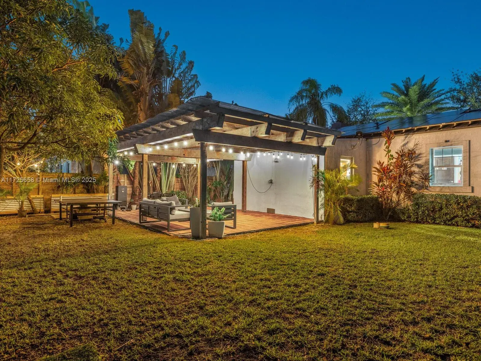 36 NW 101st St, Miami Shores FL 33150