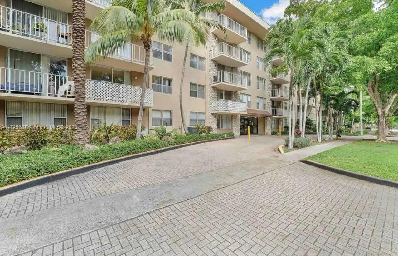 1805 Sans Souci Blvd # 429, North Miami FL 33181 photo 3