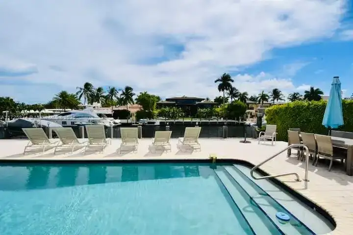 12 Isla Bahia Dr, Fort Lauderdale FL 33316 photo 5
