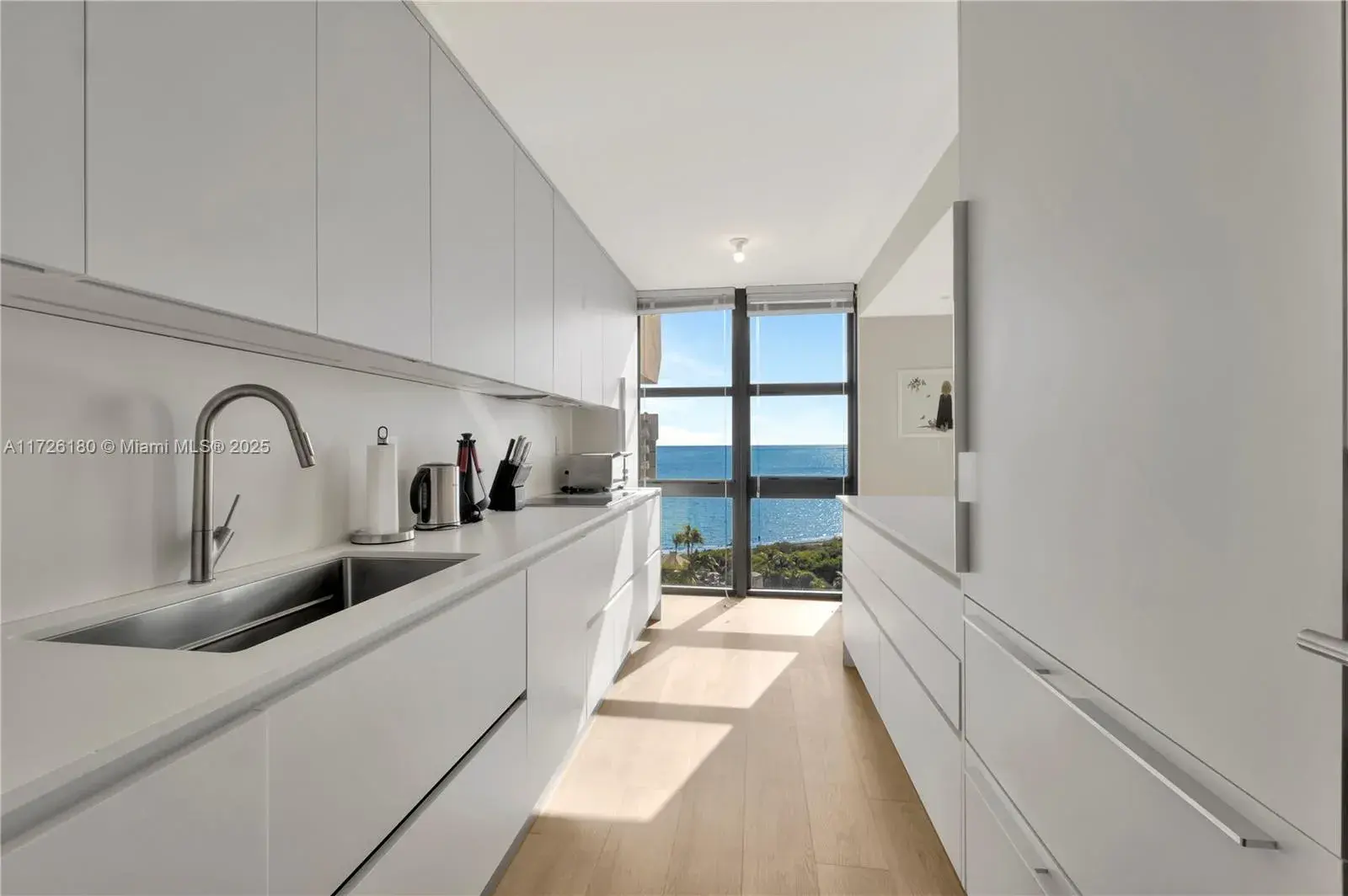 1121 Crandon Blvd # F1102, Key Biscayne FL 33149