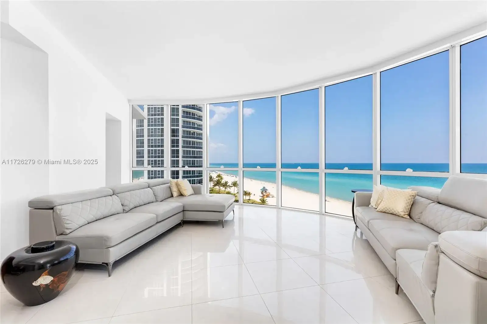 18101 Collins Ave # 909, Sunny Isles Beach FL 33160 photo 2