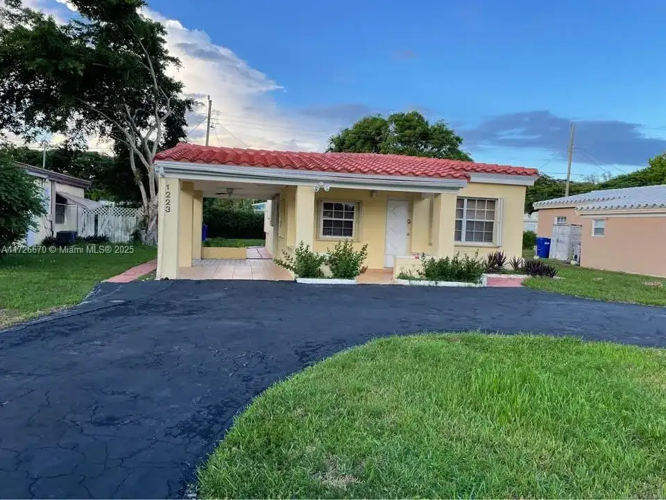 1223 NE 181st St, North Miami Beach FL 33162 photo 3