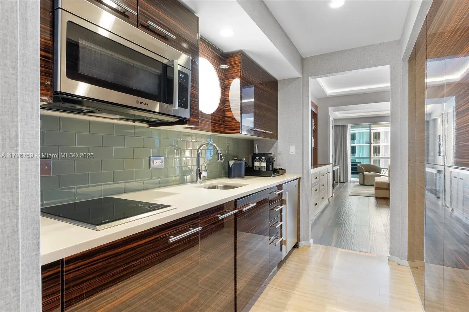 551 N Fort Lauderdale Beach Blvd # R2210, Fort Lauderdale FL 33304