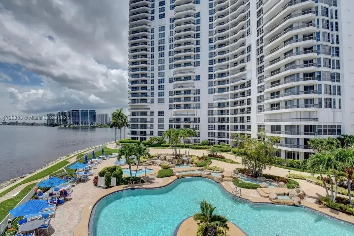 19101 NE 36th Ct # 2112, Aventura FL 33180